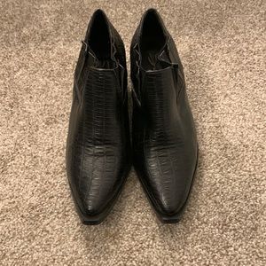 Hardly worn snake skin bootie